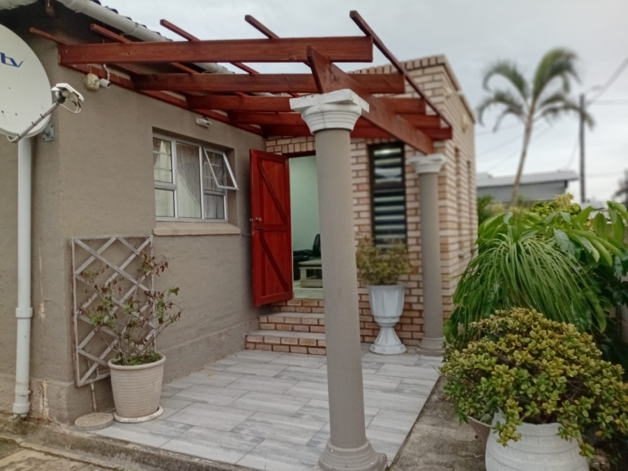 To Let 3 Bedroom Property for Rent in Panmure Eastern Cape